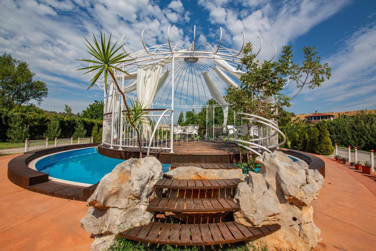 Hotel Legjenda Szkodra Zewnętrze zdjęcie
