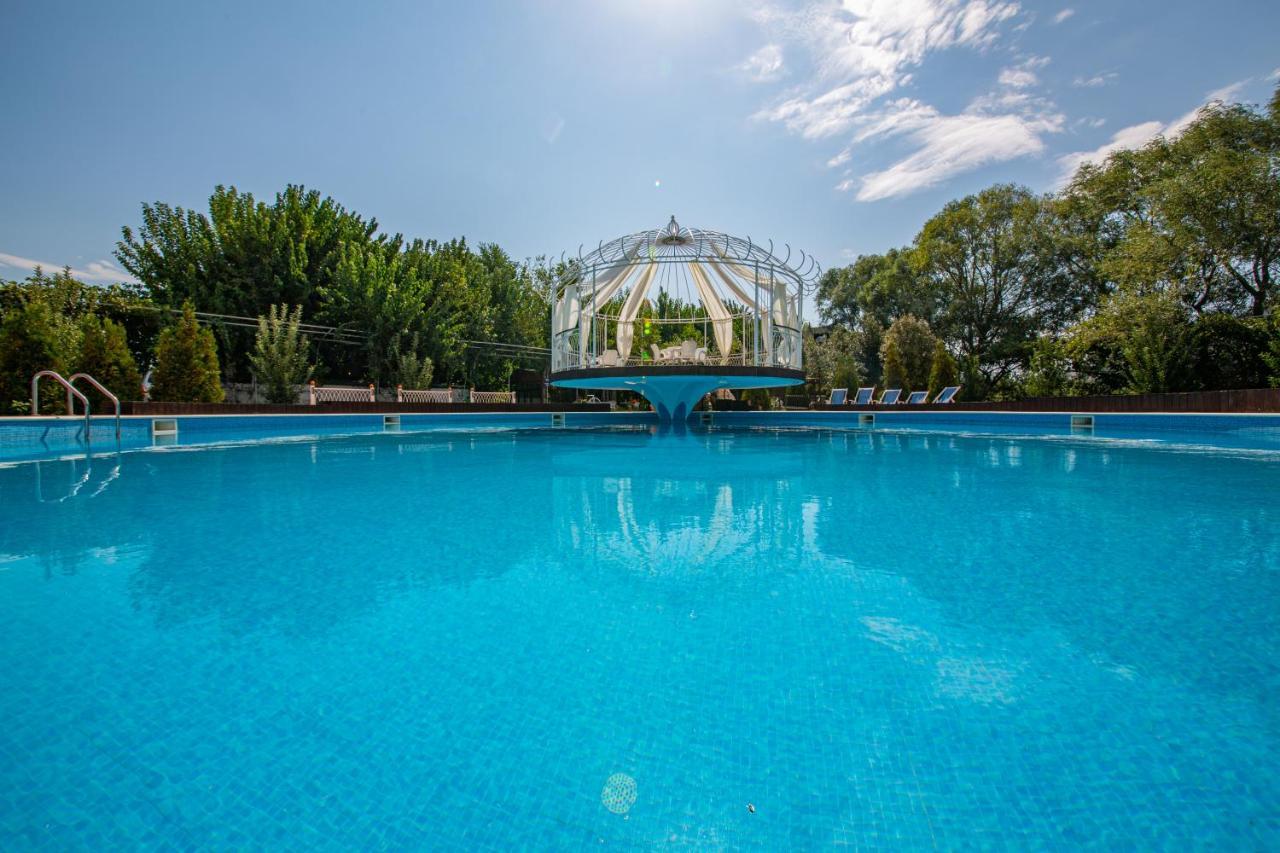 Hotel Legjenda Szkodra Zewnętrze zdjęcie