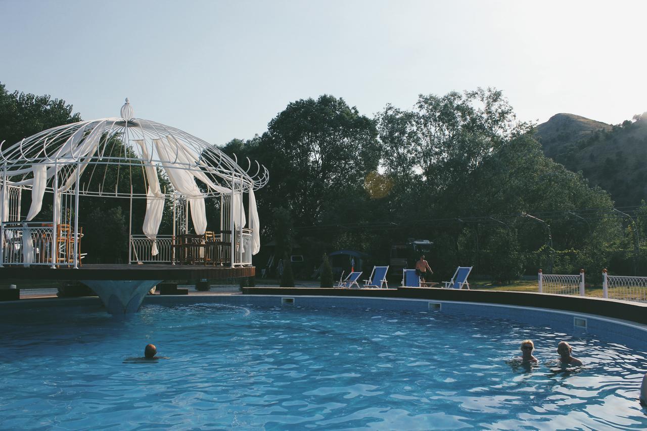 Hotel Legjenda Szkodra Zewnętrze zdjęcie